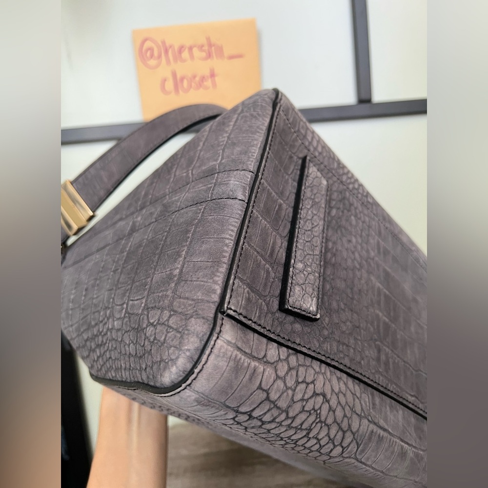 Givenchy RARE Nubuck Crocodile Embossed Medium Antigona Washed Gray Black - Picture 6 of 16